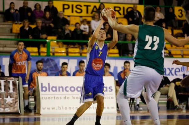 Ourense. 10-12-16. Deportes. Cob B na categoría EBA.Foto: Xesús Fariñas