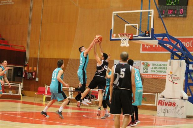 Rivas vs Estu (Foto José María Playán)