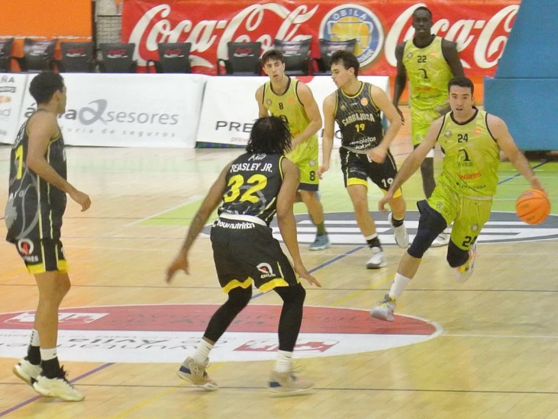 Óbila volvió a la senda de la victoria con un ajustado triunfo ante Carbajosa (Foto: deportesAvila.es)